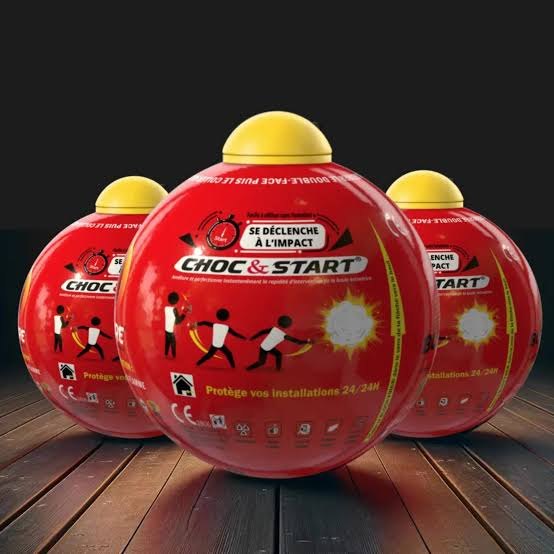 Trois boules extinctrices Block'Fire® rouges